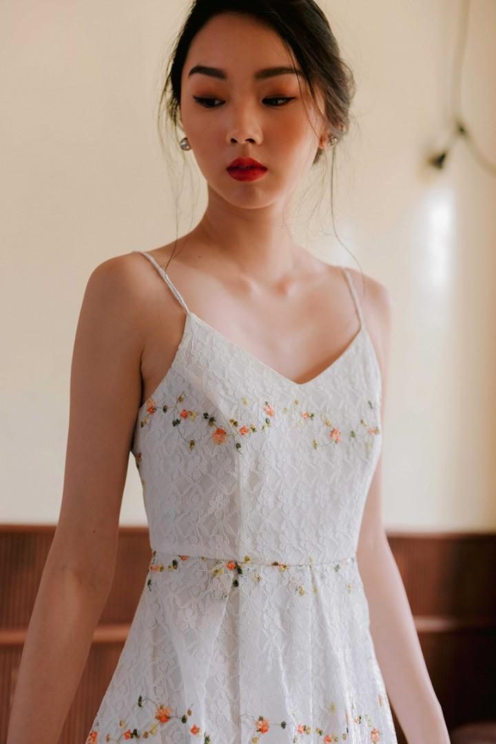 Macy's white lace hot sale dress