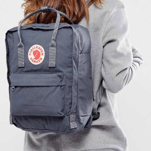 Fjallraven Classic Kanken Backpack in Graphite, Women's Fashion, Bags ...