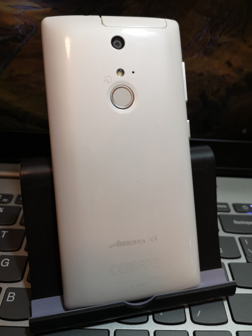 Fujitsu Docomo Arrows Nx F 01f 手提電話 電子書閱讀器 Carousell