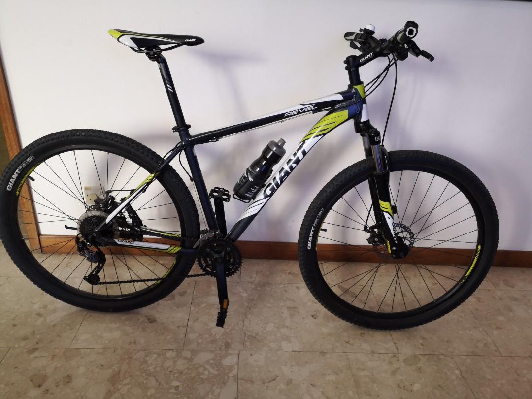 giant 29 inch mountain bike
