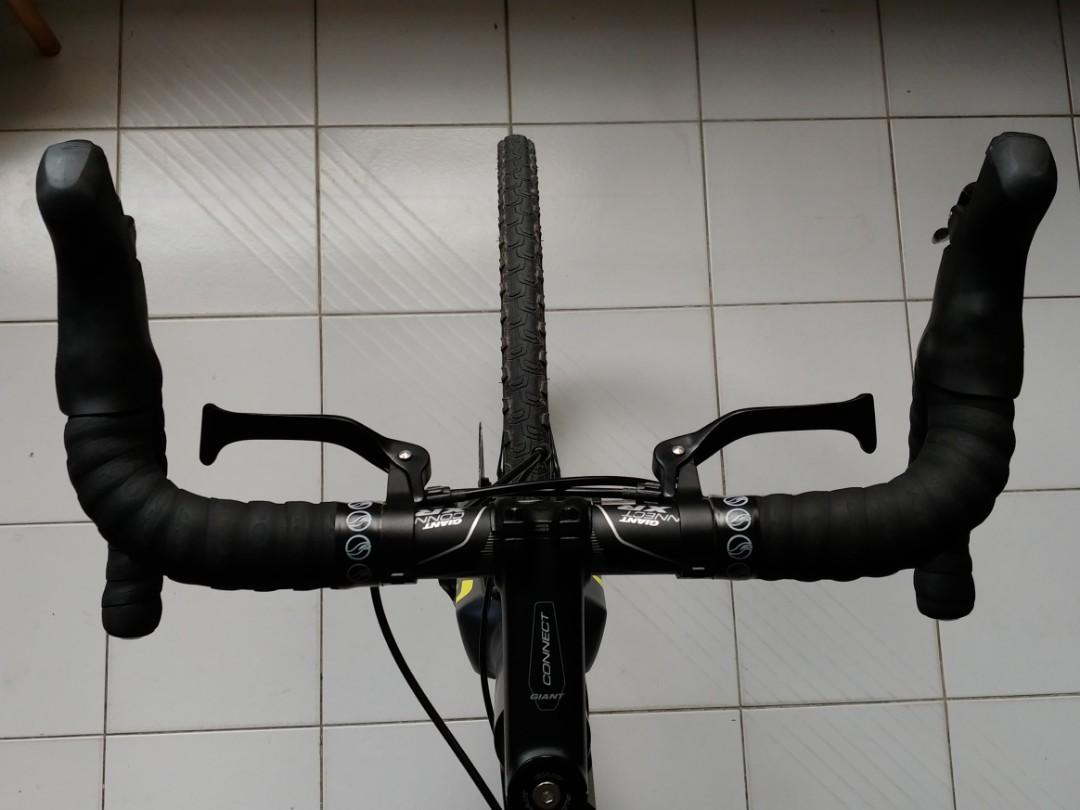 Giant Anyroad 1 Gravel Hybrid Road Bike Sports Equipment Bicycles Parts Bicycles On Carousell