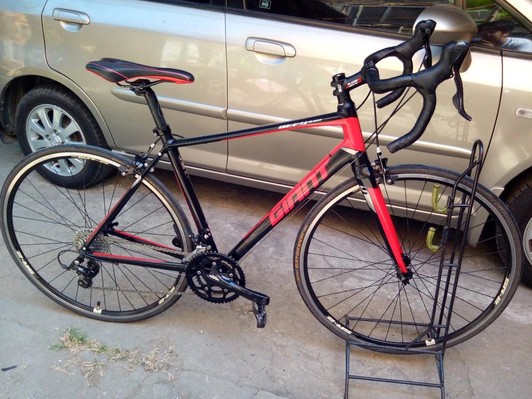 Giant Defy 3 Road Bike Medium Sports Equipment Bicycles Parts Bicycles On Carousell