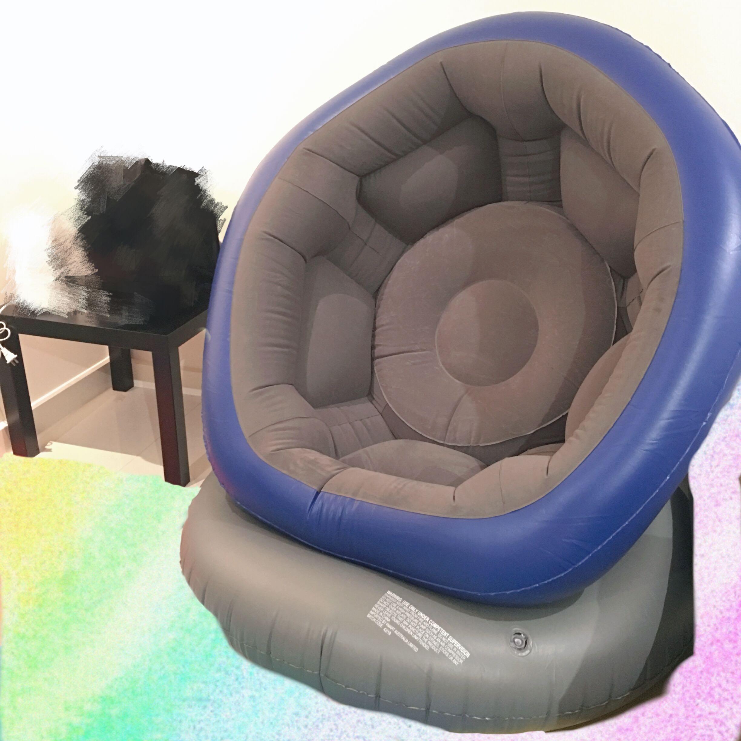 Inflatable egg chair