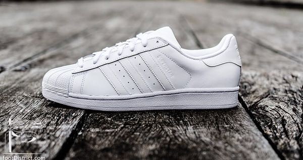 Instock] Adidas Superstar triple white 