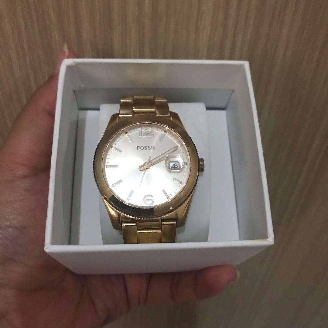 Jam Tangan Fossil Gold ukuran besar jarang pakai Fesyen Wanita