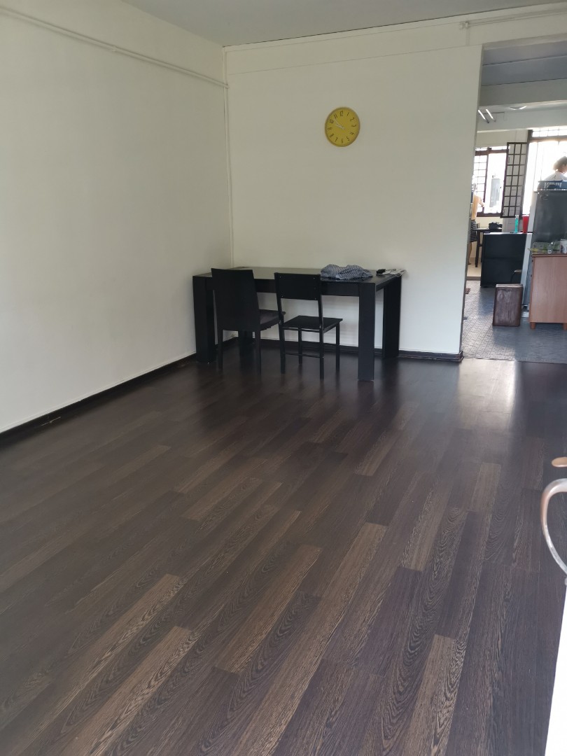 (Category: ) located in . Submitted by lee_guam (Listing ID 217455723, Image 1). Description: .