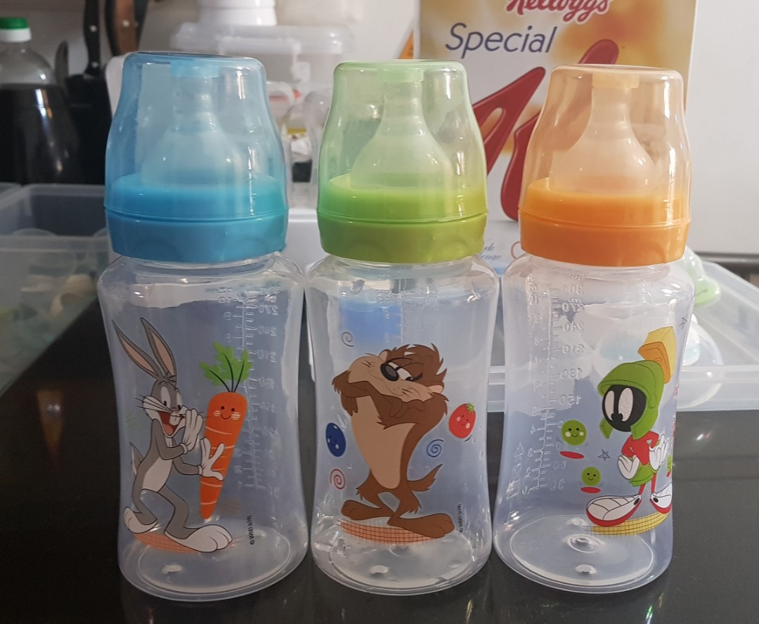 Looney Tunes Wide Neck Bottles Babies Kids Nursing Feeding Breastfeeding Bottle Feeding On Carousell