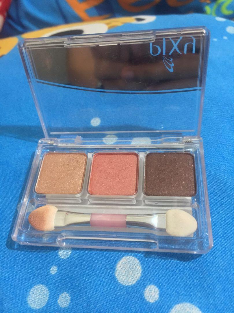 Pixy 3 Shades Eye Shadow 11 Chic Terracotta Kesehatan