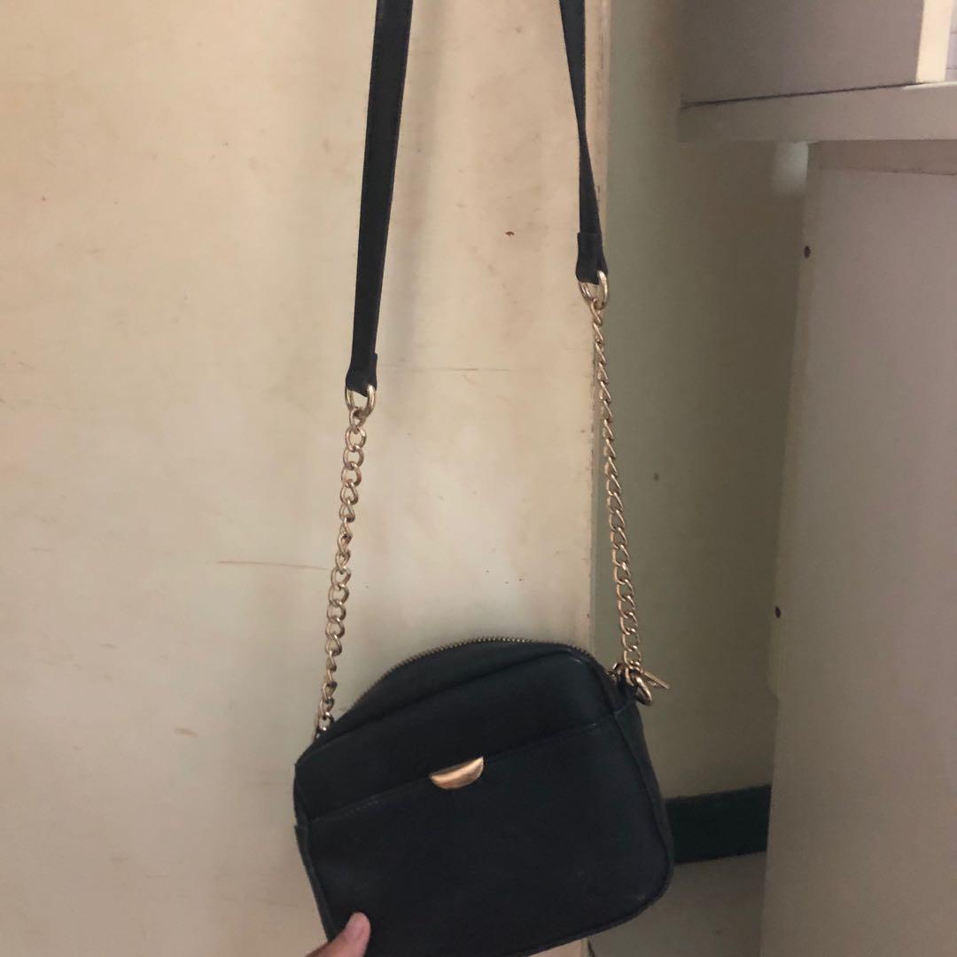 Sling bag pull and bear hot sale