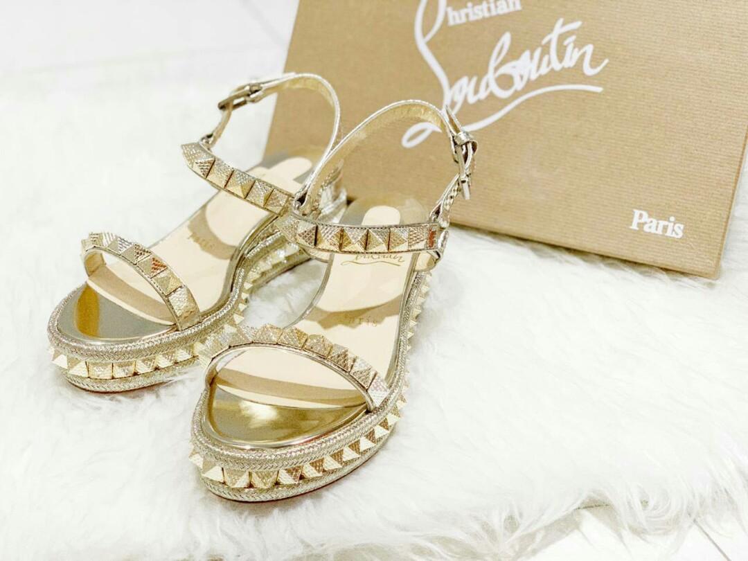 Louboutin pyraclou gold top