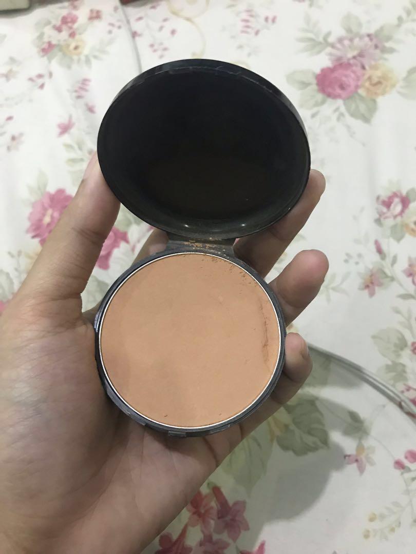 Refill Bedak Make Over Kesehatan Kecantikan Rias Wajah Di Carousell