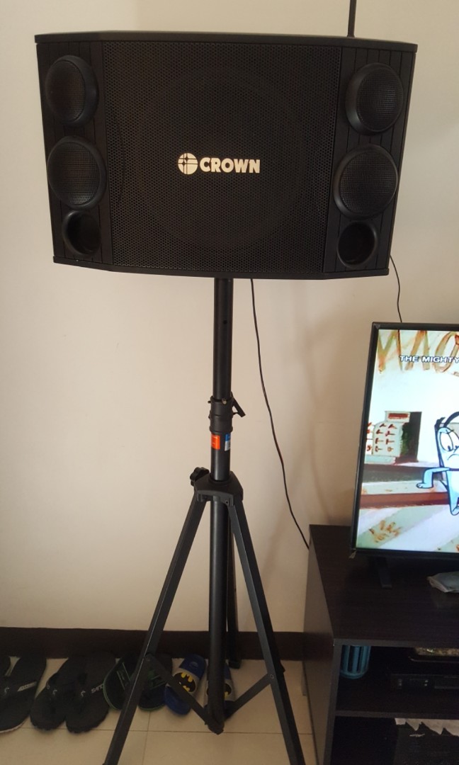 Speaker and stand, Audio, Soundbars, Speakers & Amplifiers on Carousell