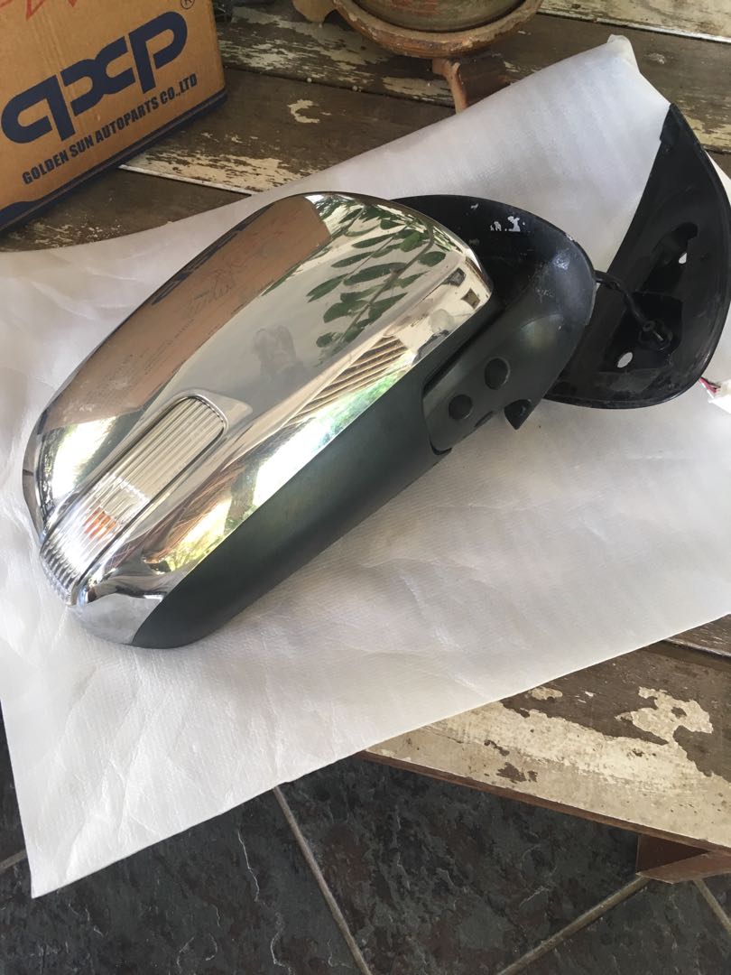 Toyota hilux side mirror, Auto Accessories on Carousell