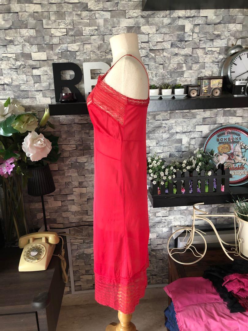 Vintage 1950s red lace and nylon dress slip, Women's Fashion, Tops