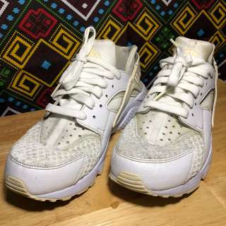 Reebok Triple White, Men's Fashion, Footwear, Sneakers on Reebok Triple White, Men's Fashion, Footwear, Sneakers on