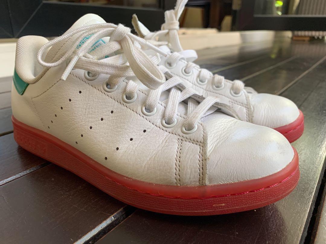 Stan smith pink sole 2025