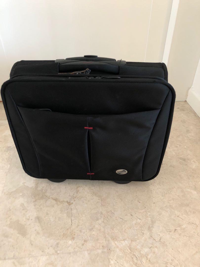 american tourister laptop trolley