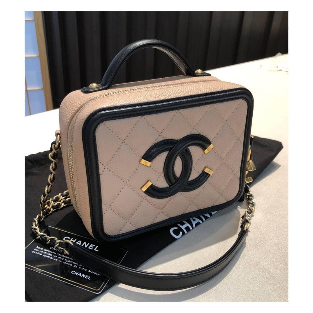 Chanel vanity best sale case beige black