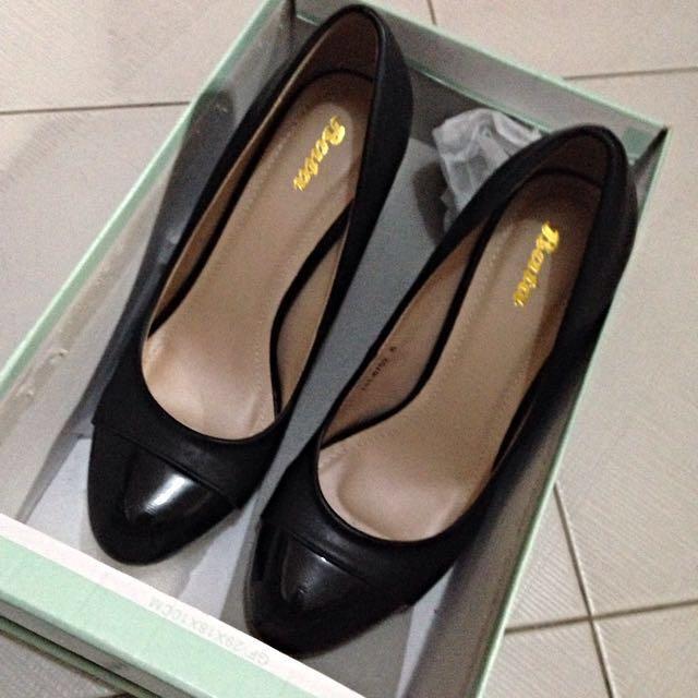 bata collection heels