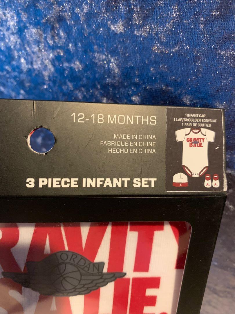 Newborn jordan hot sale gift sets