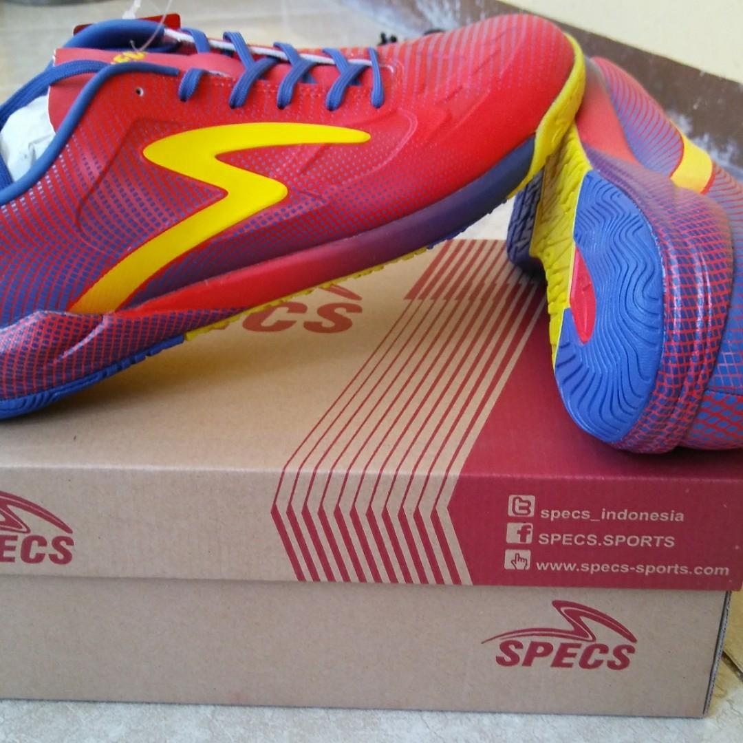 Bnib Sepatu Futsal Specs Swervo Thunderbolt In Murah Olah Raga Perlengkapan Olahraga Lainnya Di Carousell