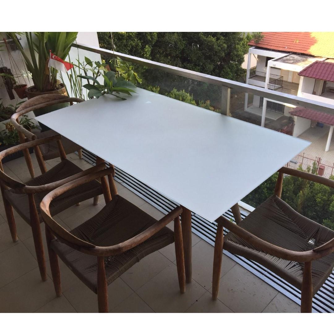 Gloster Dansk Dining Table And 4 Chairs Outdoor Furniture