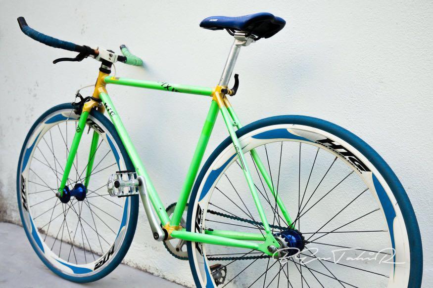 Fixie pegs top