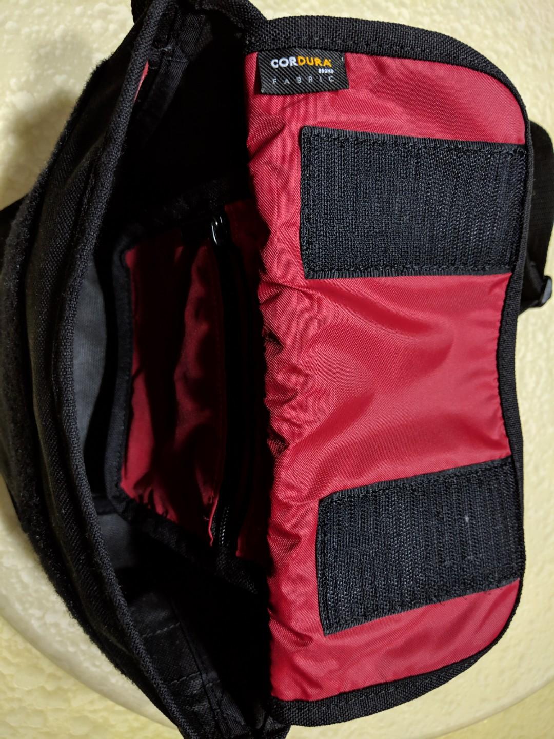 Manhattan Portage Mini NY Messenger Bag (black), Photography