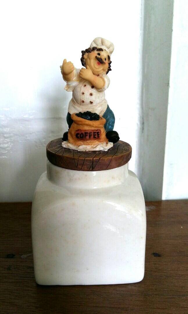 Mini coffee jar (Category: Coffee Machines & Makers) located in Quezon City. Submitted by iammaangel (Listing ID 217678674, Image 1). Description: Never been used coffee jar. Needs a little bit of cleaning to make it shiny again..