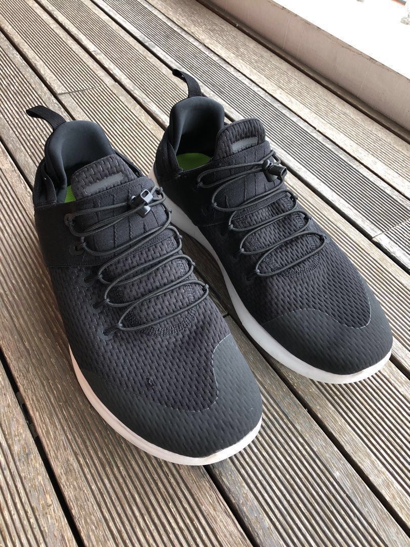 nike free walking shoes