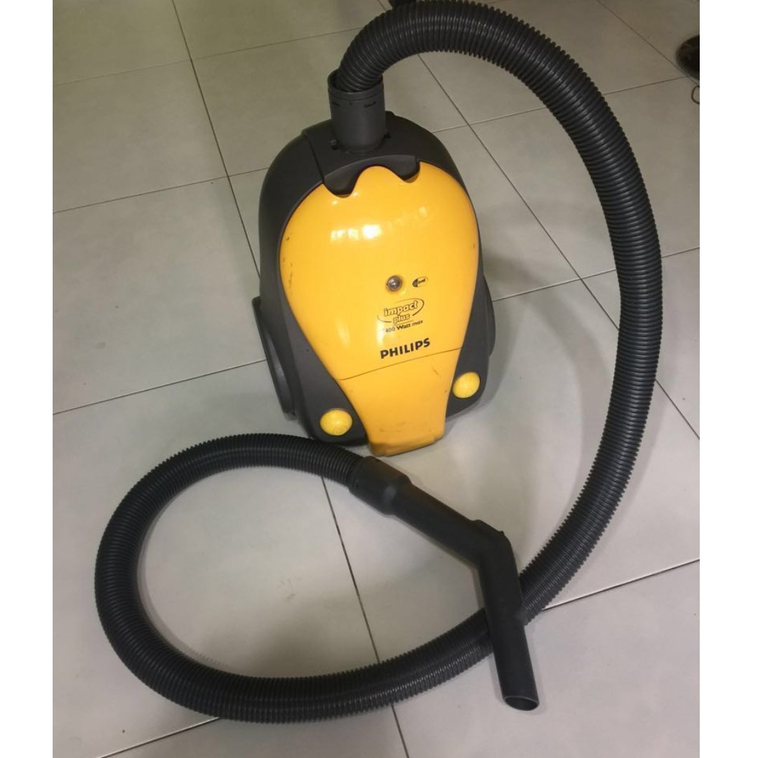 Philips Vacuum Cleaner Impact plus 1400 Watt, TV & Home Appliances