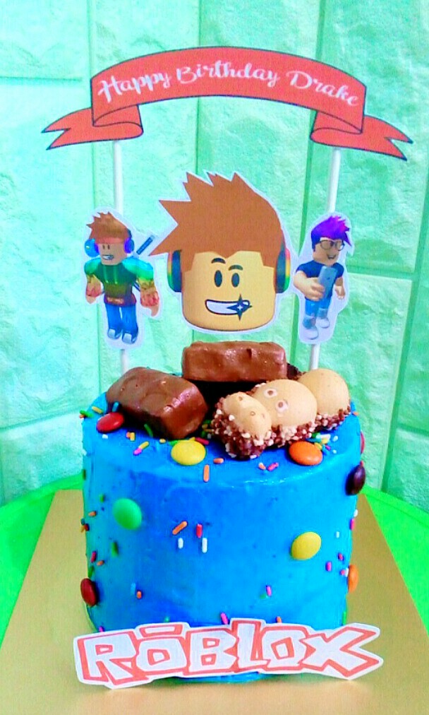 Roblox Cake Topper 5inch Food Drinks Baked Goods On Carousell - roblox print cake