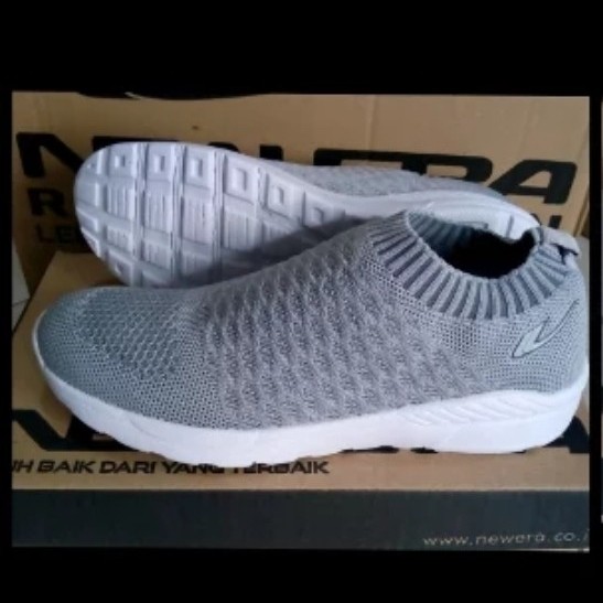 slip on new era