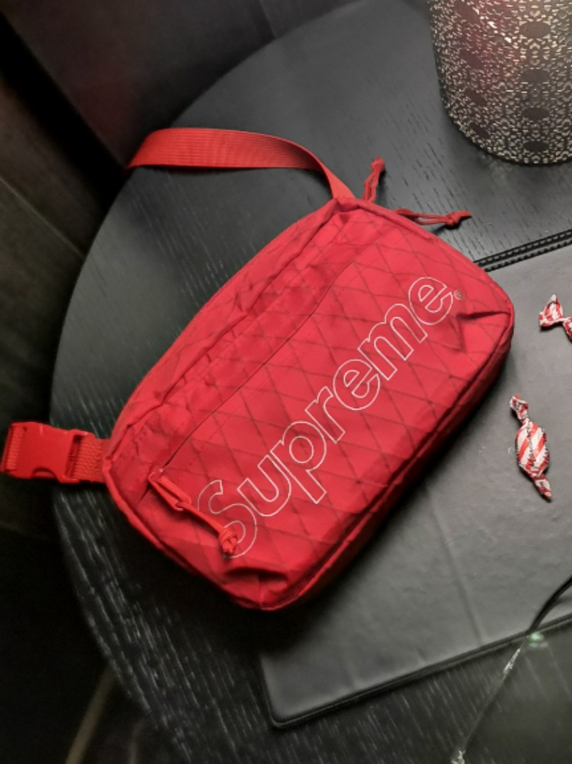 Fw18 supreme shop shoulder bag