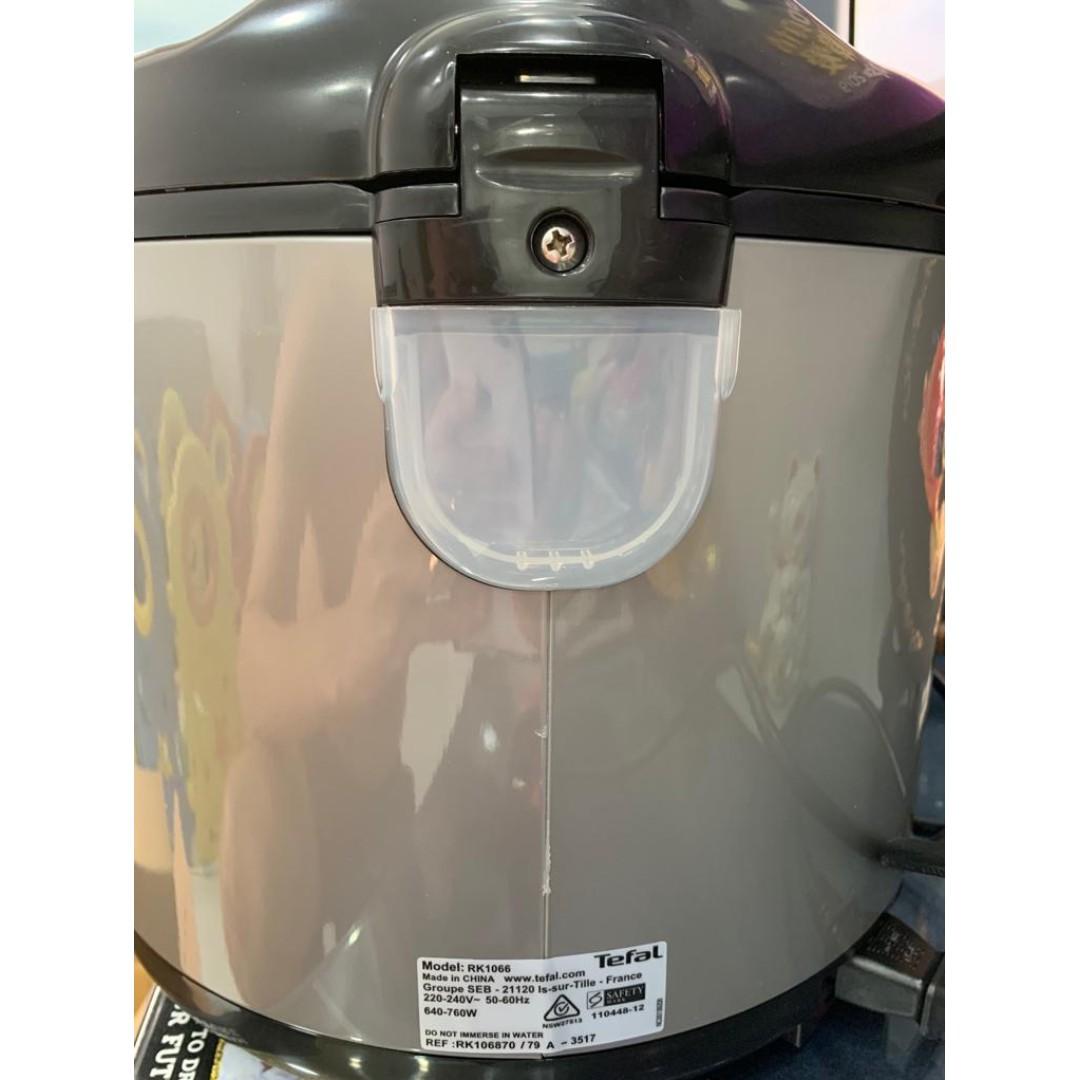 Tefal digital rice cooker 1.8L RK1066, TV & Home Appliances, Kitchen