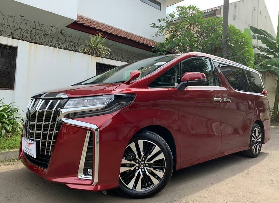 Toyota Alphard Rush Agya Avanza Vellfire C Hr Voxy Vios Calya Yaris Fortuner Kijang Innova Sienta Corolla Altis Land Cruiser Hi Lux Hi Ace Single Double Cabin 2019