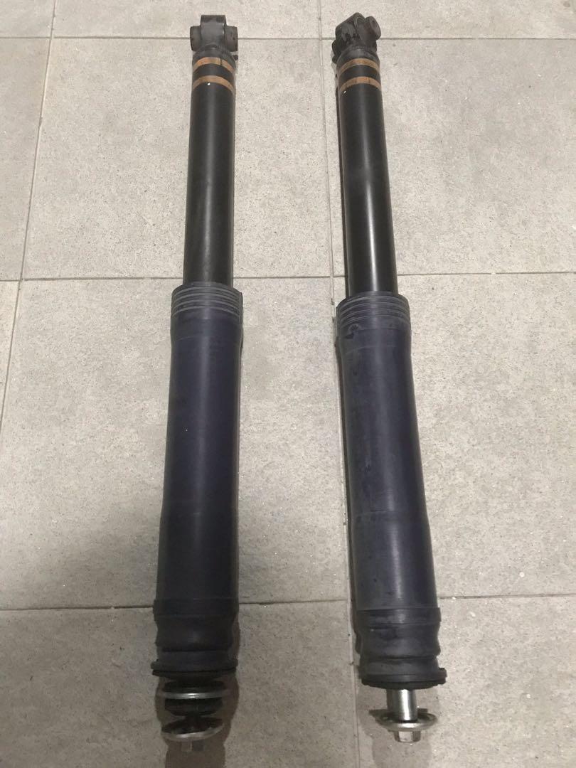 Toyota Estima Acr50 Rear Shock Absorbers Car Accessories Accessories On Carousell