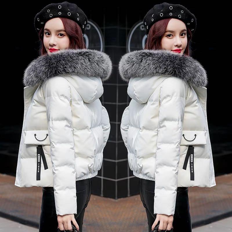 Winter Jacket (Category: Coats, Jackets and Outerwear) located in Singapore. Submitted by weiyean903 (Listing ID 217666556, Image 1). Description: Please refer to attached image for size details .