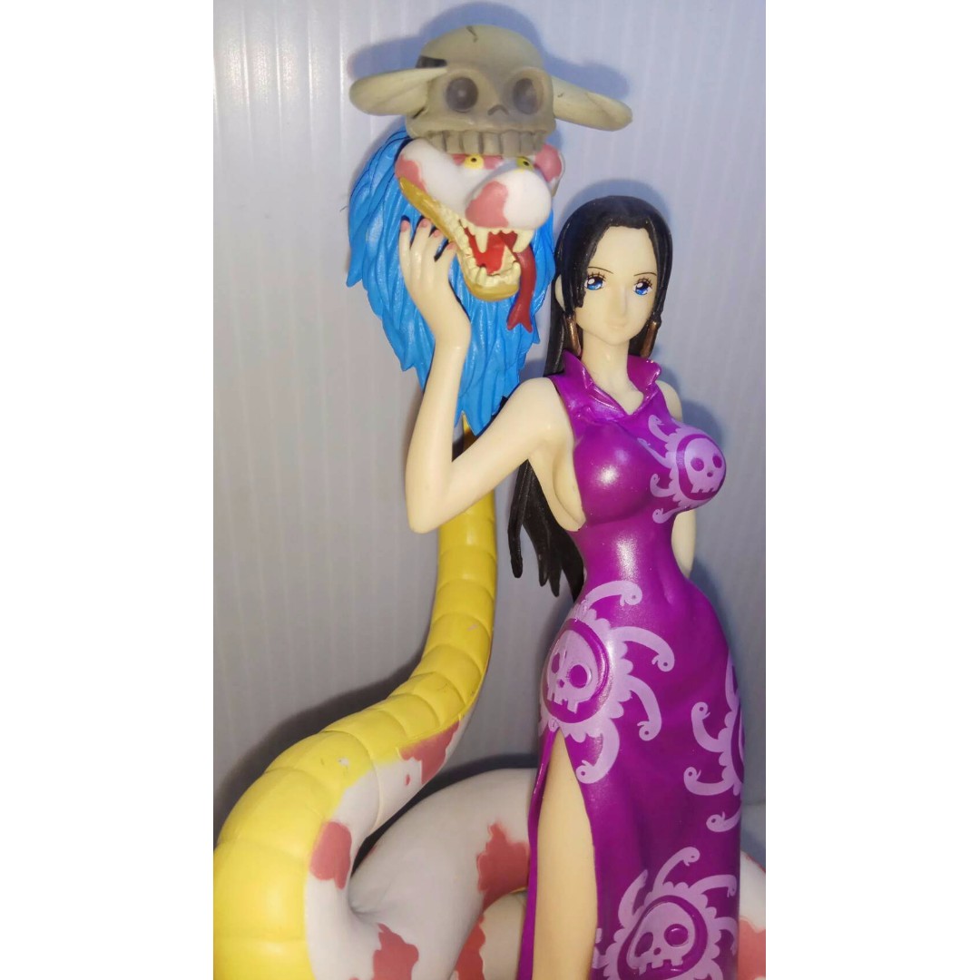海贼王女帝七武海波雅漢クック座姿九蛇姫x
