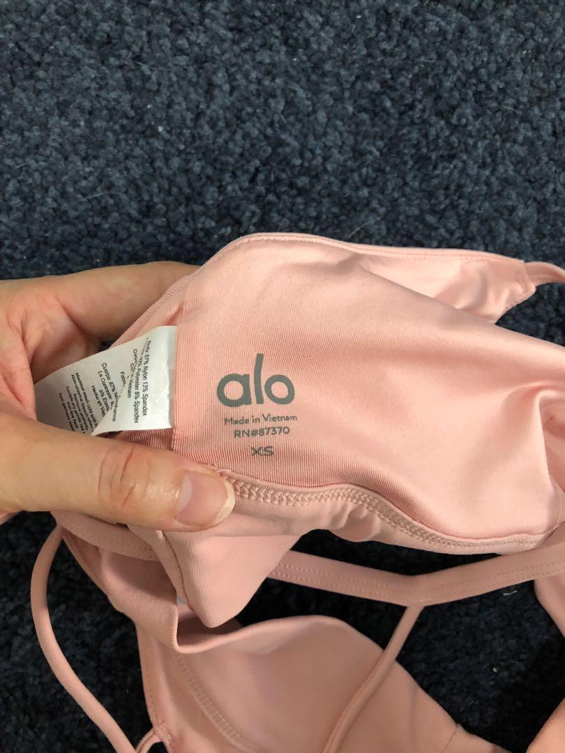 alo yoga deluxe bra