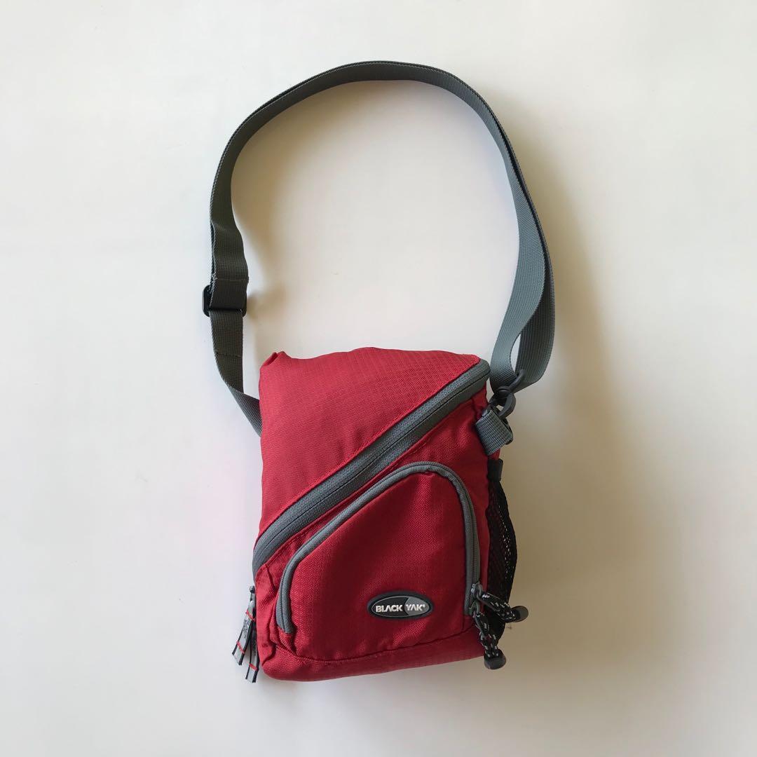 Black yak sling bag