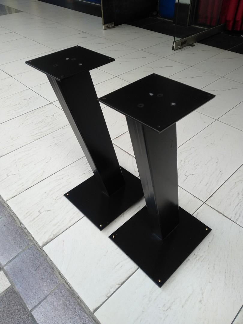 Goldring Speaker stands with spikes, Electronics, Audio on Carousell