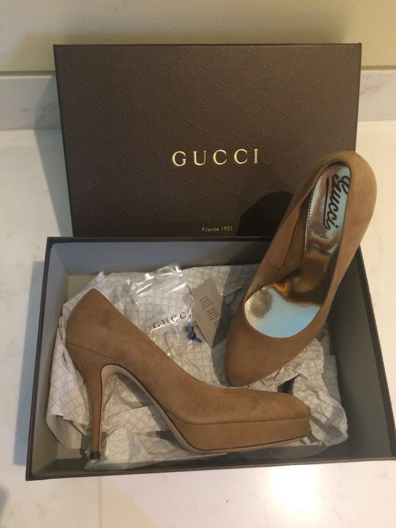 gucci suede heels