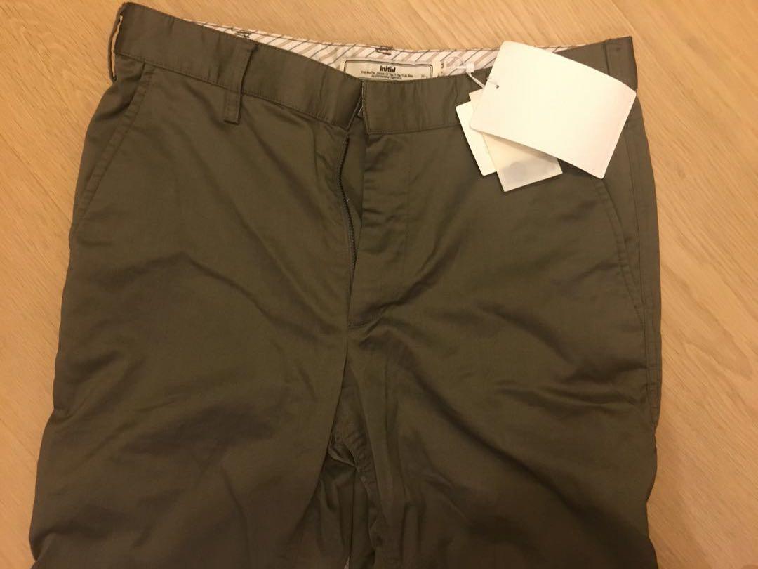 Initial pants （分類：長褲）位於 Hong Kong。 由 pennymagic01 提交（商品編號 217900185，圖片 2）。簡介： New with tags 尺碼：3，合31/32/33腰 顏色：綠色 面交：九龍彎地鐵站 我接受港幣$1000元鈔票 。