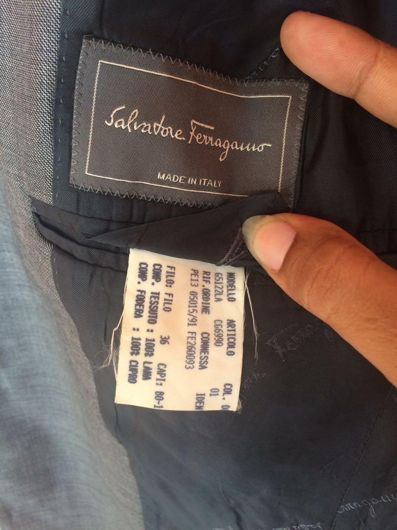 Jas Blezer Salvatore Ferragamo Fesyen Pria Pakaian Atasan Di Carousell