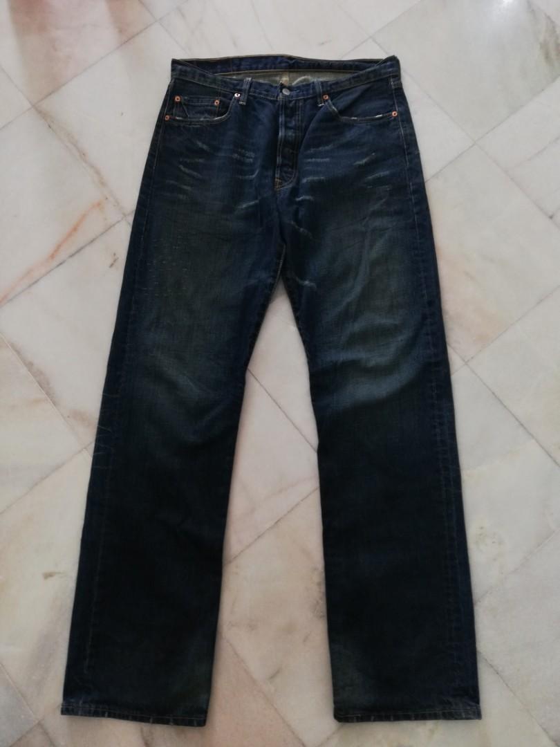 Levi's 501 jeans button 359, Men's Fashion, Bottoms, Jeans on Carousell