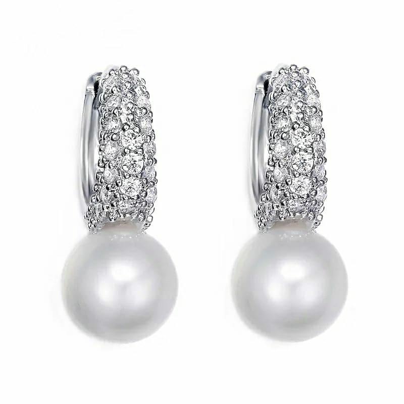 Pearl Platinum Plated Earrings (Category: Rings) located in Valenzuela. Submitted by glamwork (Listing ID 217883172, Image 1). Description: .