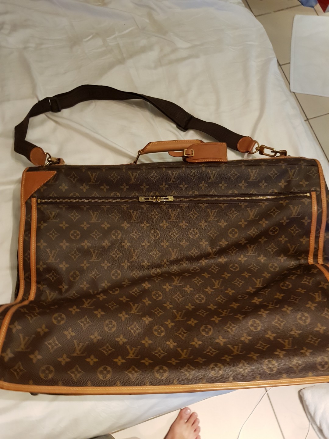 Louis Vuitton Monogram Garment Bag With Hanger - LVLENKA Luxury