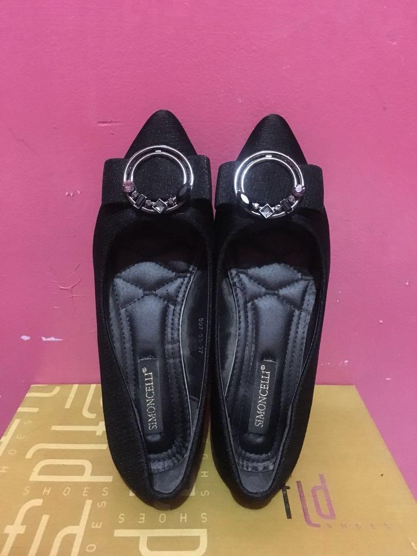 Simoncelli Shoes Fesyen Wanita Sepatu Di Carousell