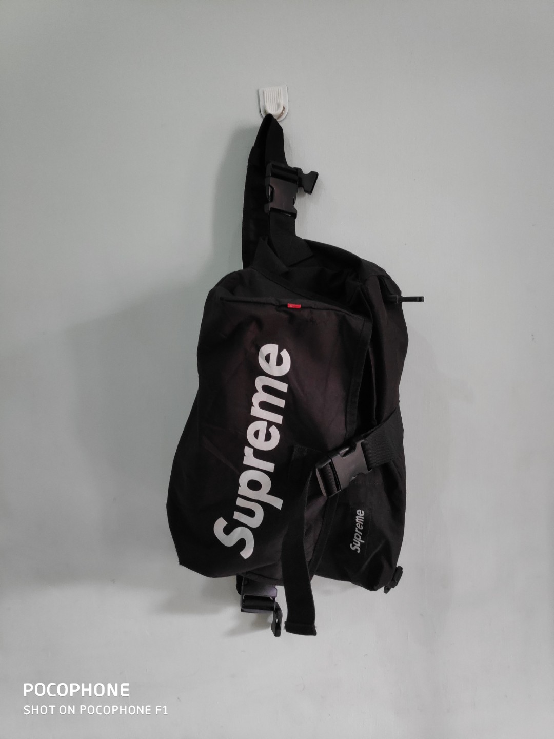 Supreme tas top
